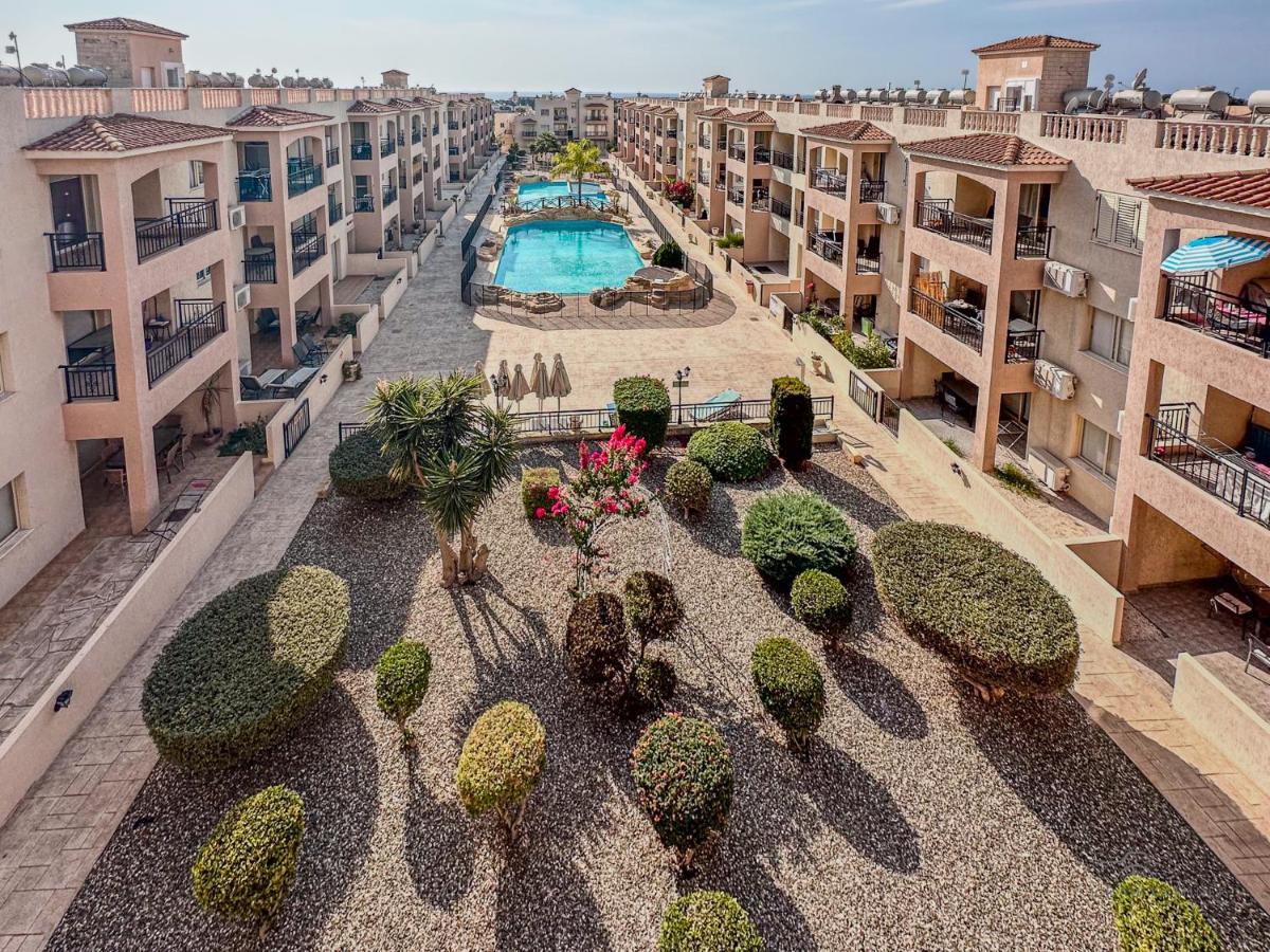 Royal Seacrest Crown-Jewel, 2B, Pools, Sea, Center Apartment Paphos Bagian luar foto