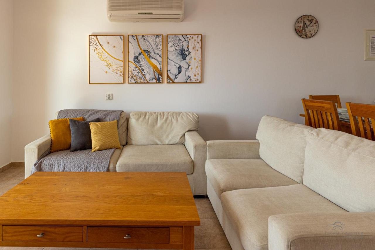 Royal Seacrest Crown-Jewel, 2B, Pools, Sea, Center Apartment Paphos Bagian luar foto