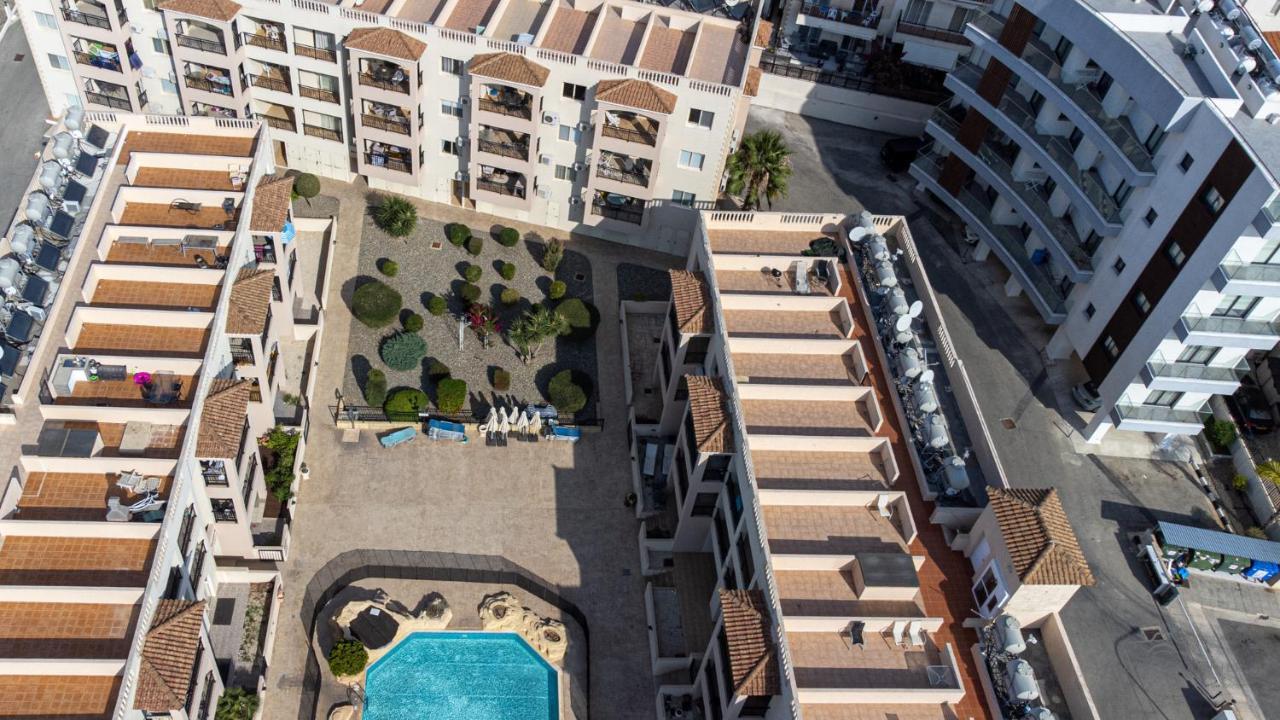 Royal Seacrest Crown-Jewel, 2B, Pools, Sea, Center Apartment Paphos Bagian luar foto