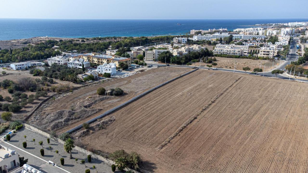 Royal Seacrest Crown-Jewel, 2B, Pools, Sea, Center Apartment Paphos Bagian luar foto
