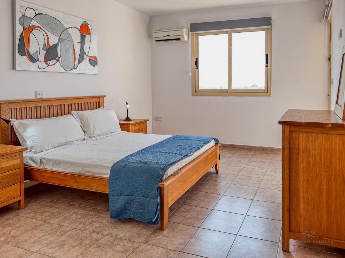 Royal Seacrest Crown-Jewel, 2B, Pools, Sea, Center Apartment Paphos Bagian luar foto