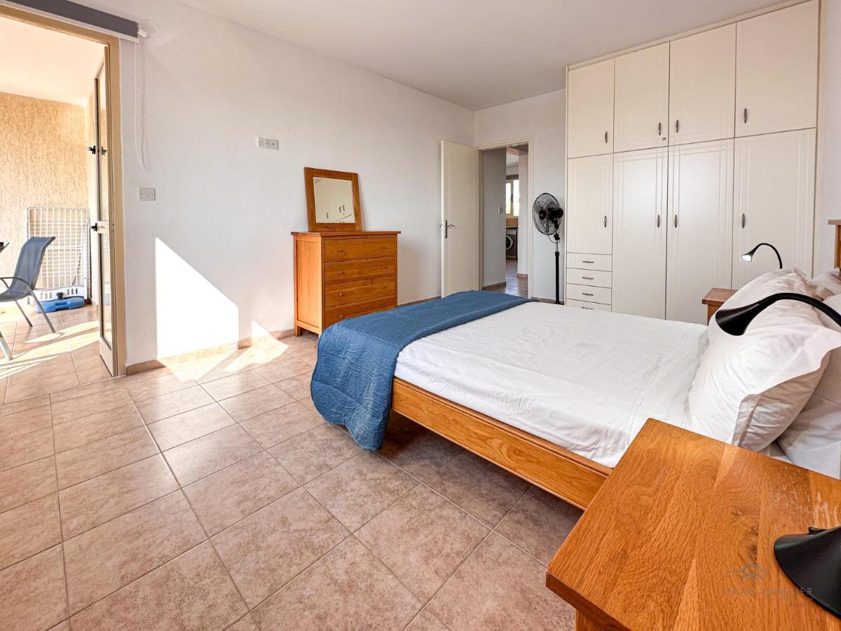 Royal Seacrest Crown-Jewel, 2B, Pools, Sea, Center Apartment Paphos Bagian luar foto